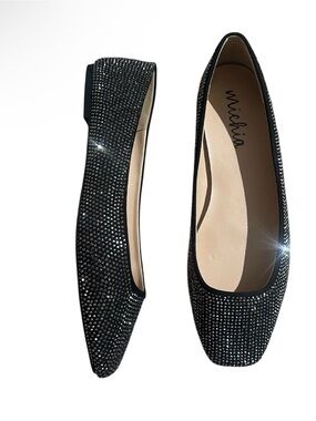 6S NEW IN BOX MICHIA BLACK STONE BALLET FLATS- Size 6- Shoes